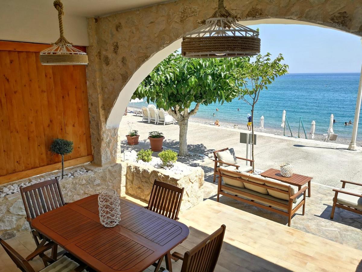 Villa Relax Seaside House By Living In Blue CCharaki Exterior foto
