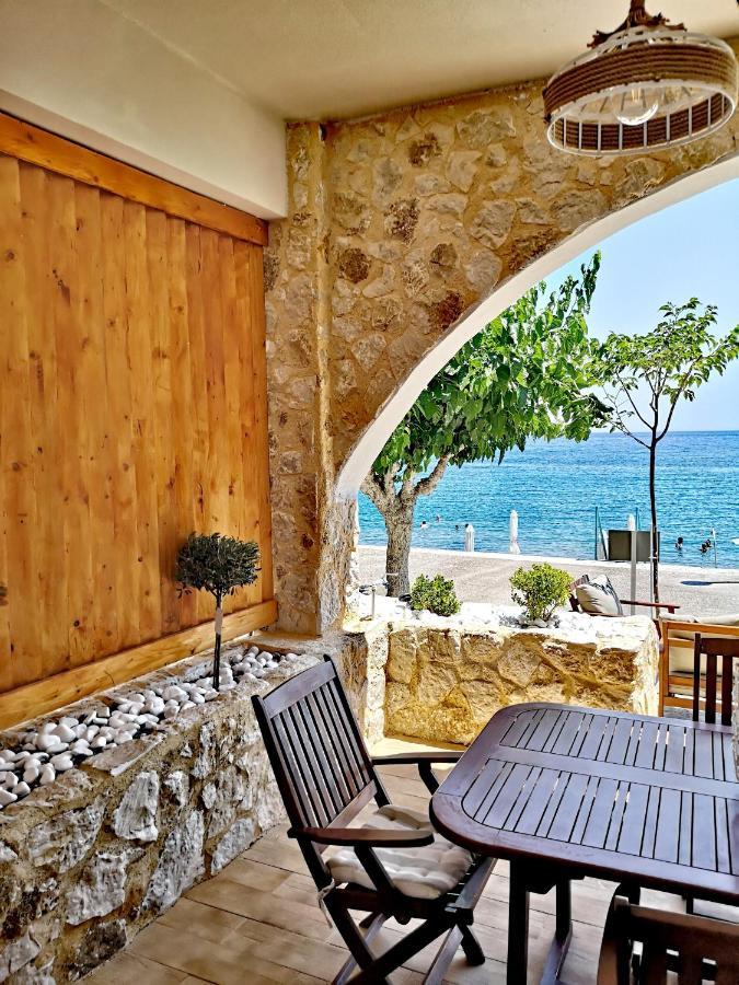 Villa Relax Seaside House By Living In Blue CCharaki Exterior foto