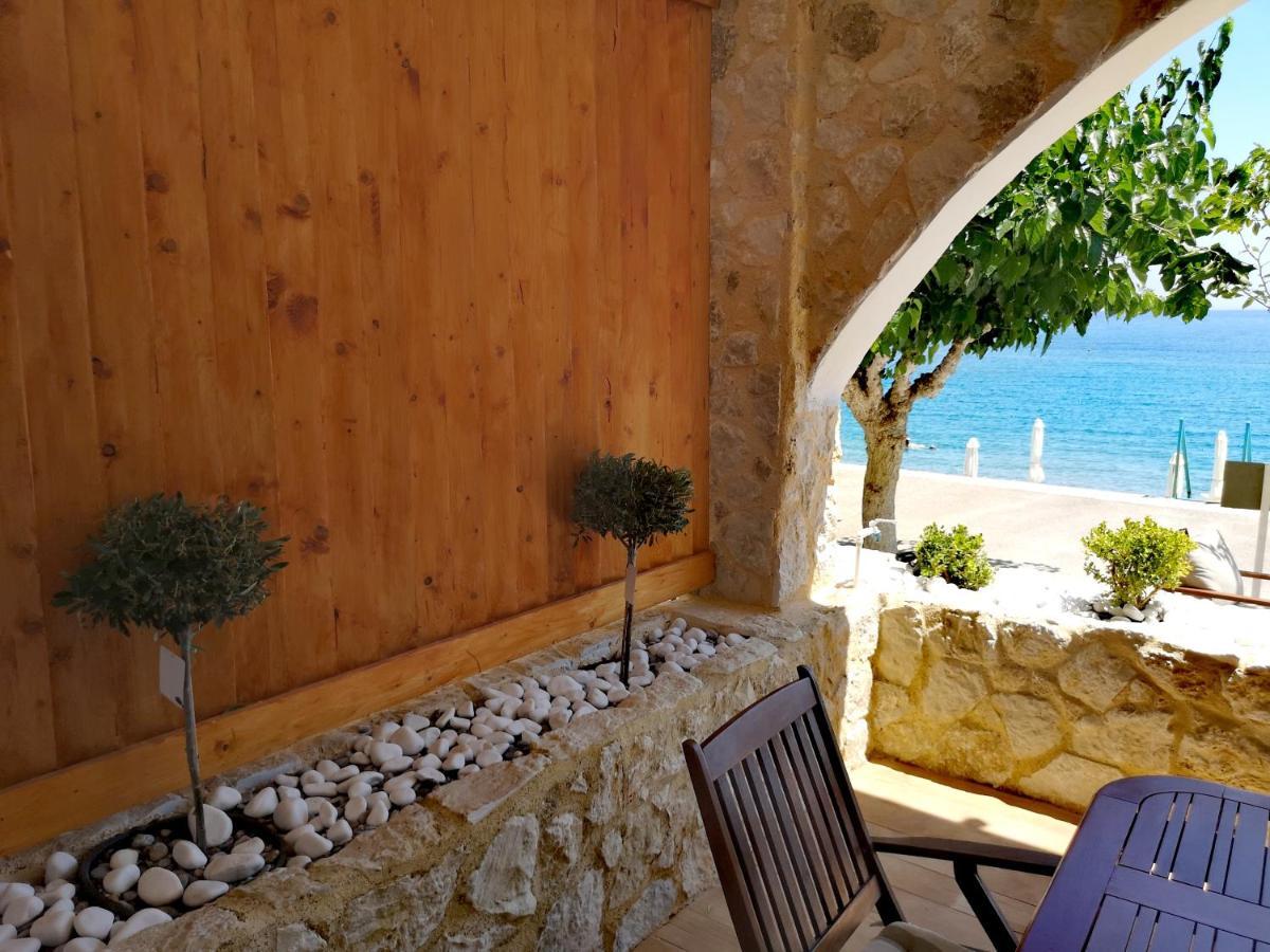 Villa Relax Seaside House By Living In Blue CCharaki Exterior foto