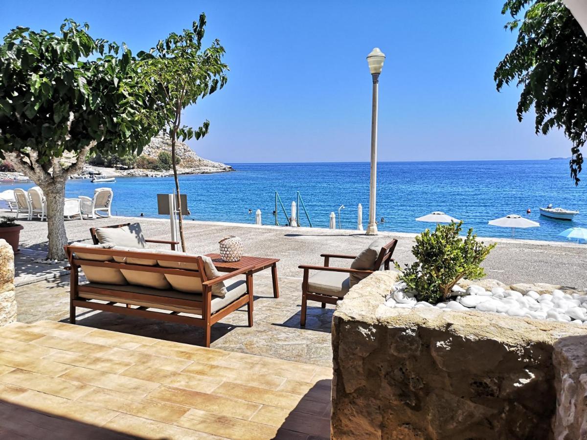 Villa Relax Seaside House By Living In Blue CCharaki Exterior foto