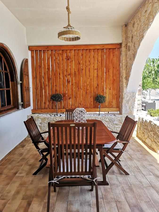 Villa Relax Seaside House By Living In Blue CCharaki Exterior foto
