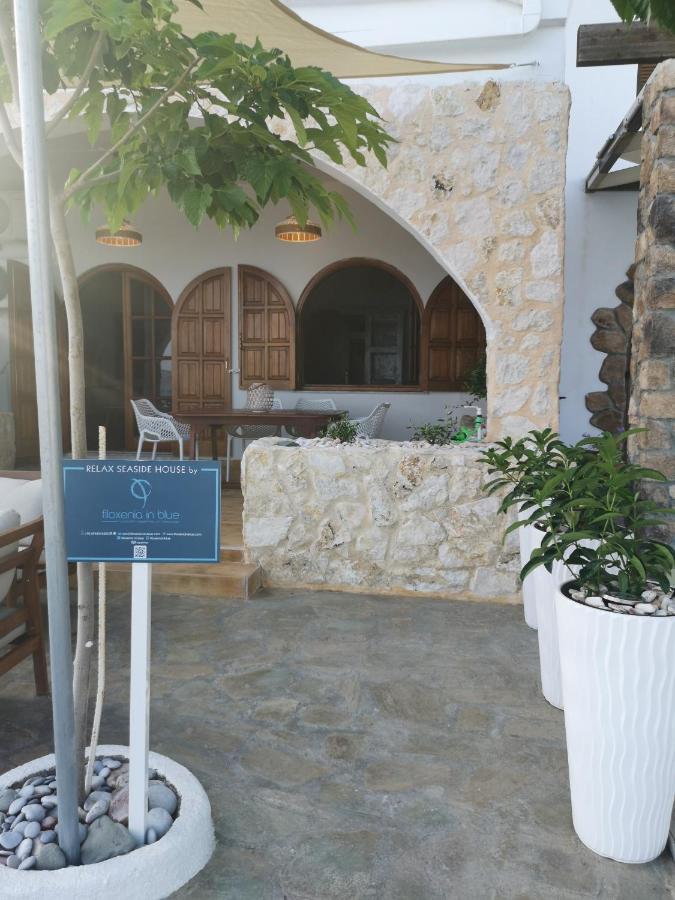 Villa Relax Seaside House By Living In Blue CCharaki Exterior foto