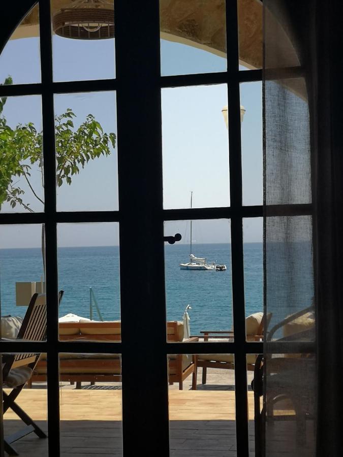Villa Relax Seaside House By Living In Blue CCharaki Exterior foto